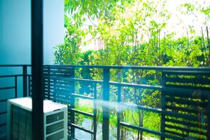Standard Double Room - Non Smoking | Balcón