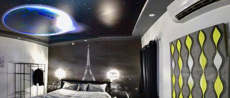 Deluxe Room, 1 Katil Raja (King) | Bar mini, dihias secara berasingan, kalis bunyi, Wi-fi percuma