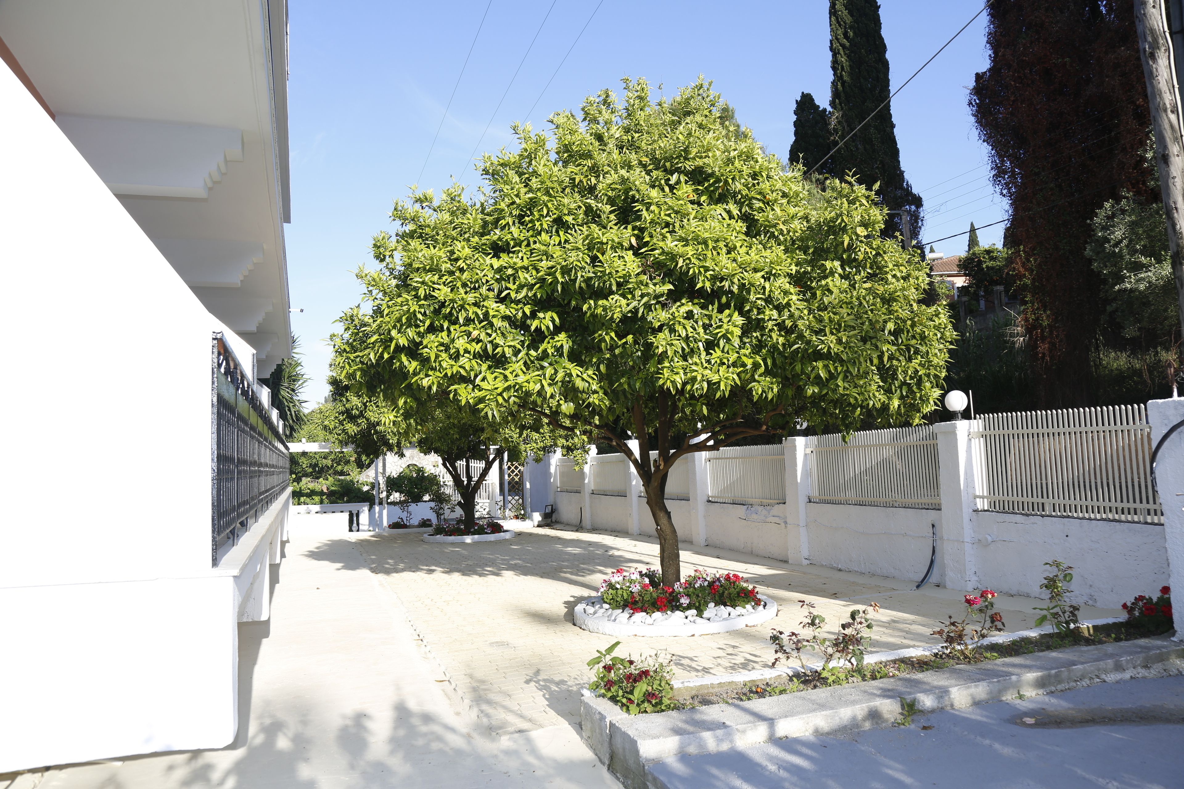 children’s play area – outdoor