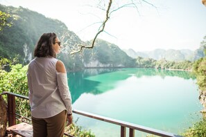 Beach/ocean view - Secret Halong Cruise (Ha Long)
