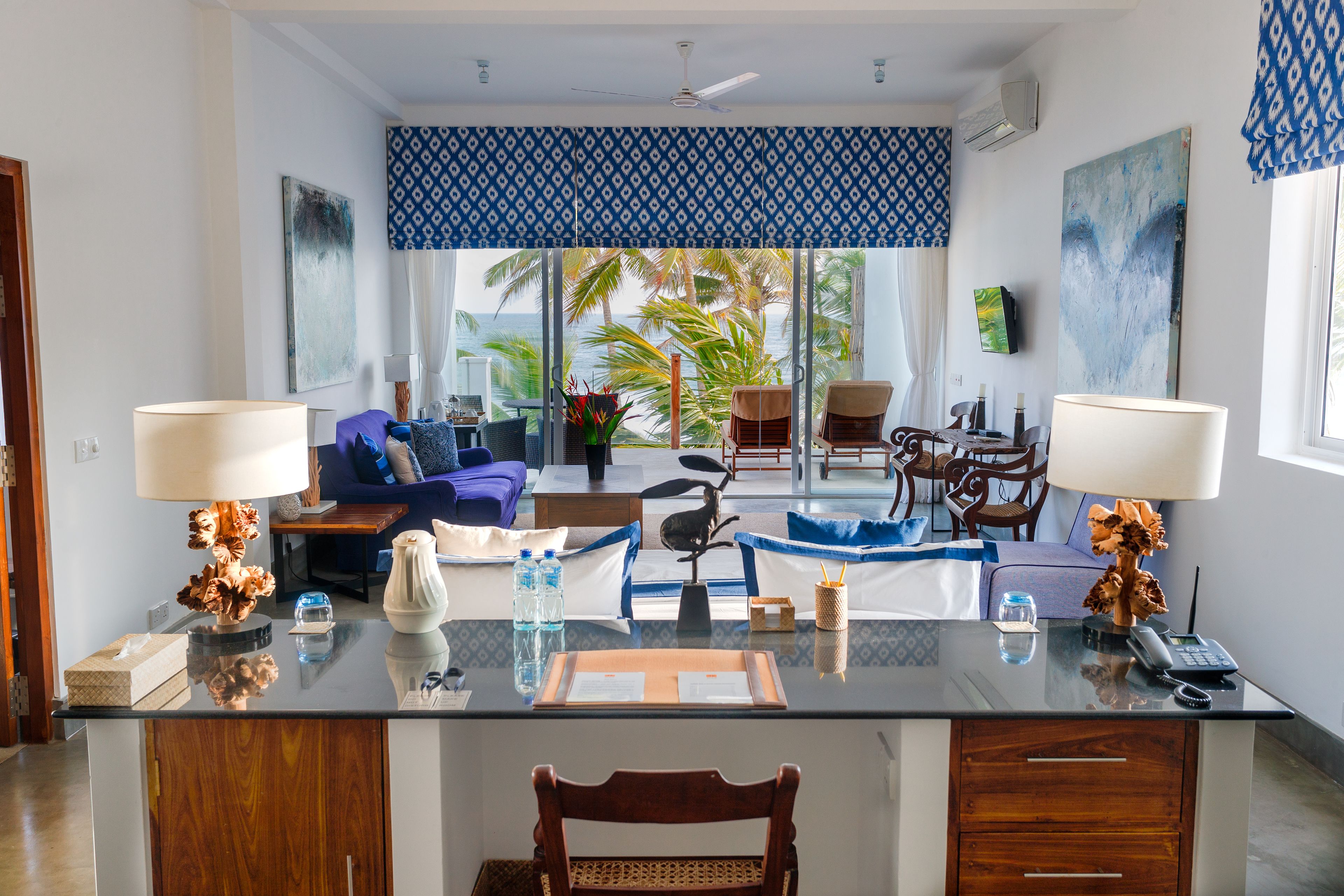 ocean penthouse | living area | ipod dock