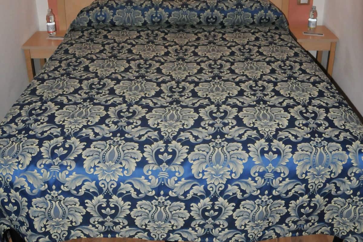 In-room safe, free WiFi, bed sheets