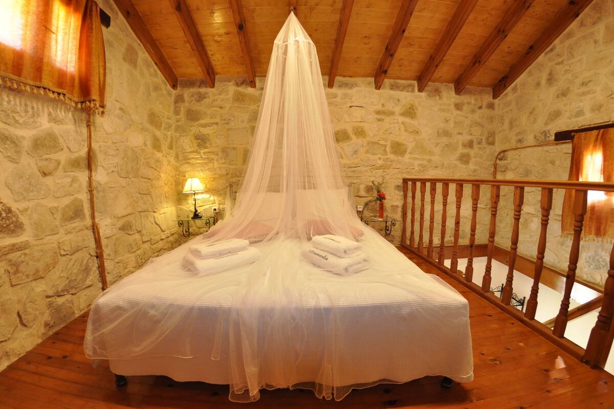 Traditional-Maisonette, 1 Doppelbett und Schlafsofa (M2)