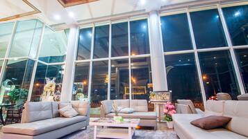 Sala de estar en el lobby