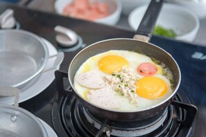 Frukostbuffé varje dag mot avgift