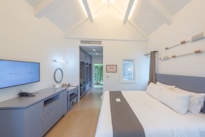 Jacuzzi Villa | Premium bedding, in-room safe, desk, free WiFi - Peggy's Cove Resort (Na Yai Am)