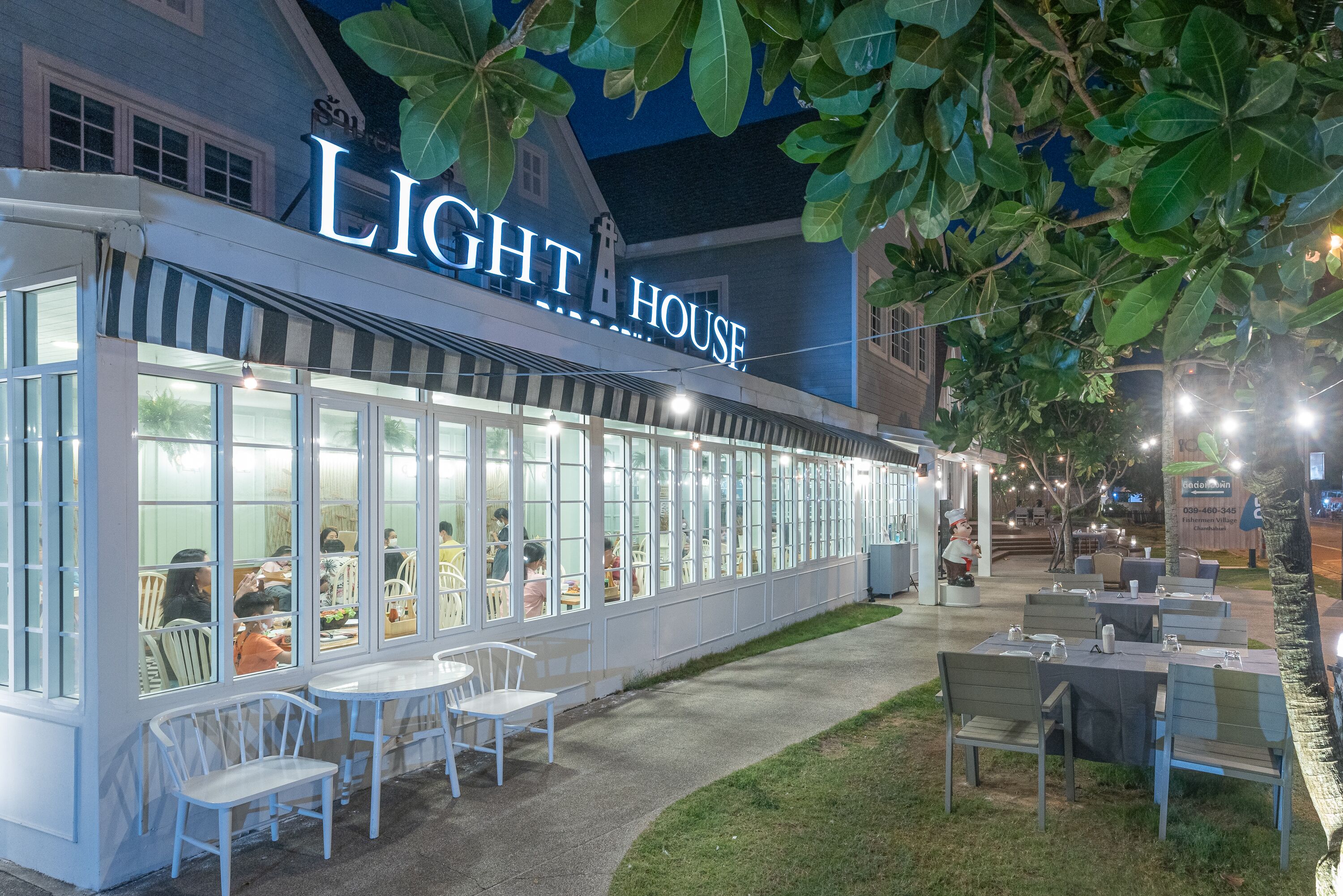 Se sirven desayunos, almuerzos, cenas y cocina fusión 