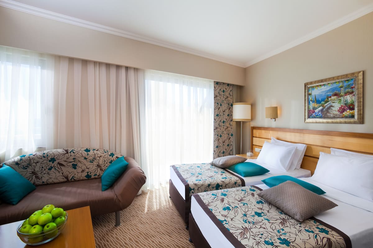 Een minibar, gratis wifi, beddengoed