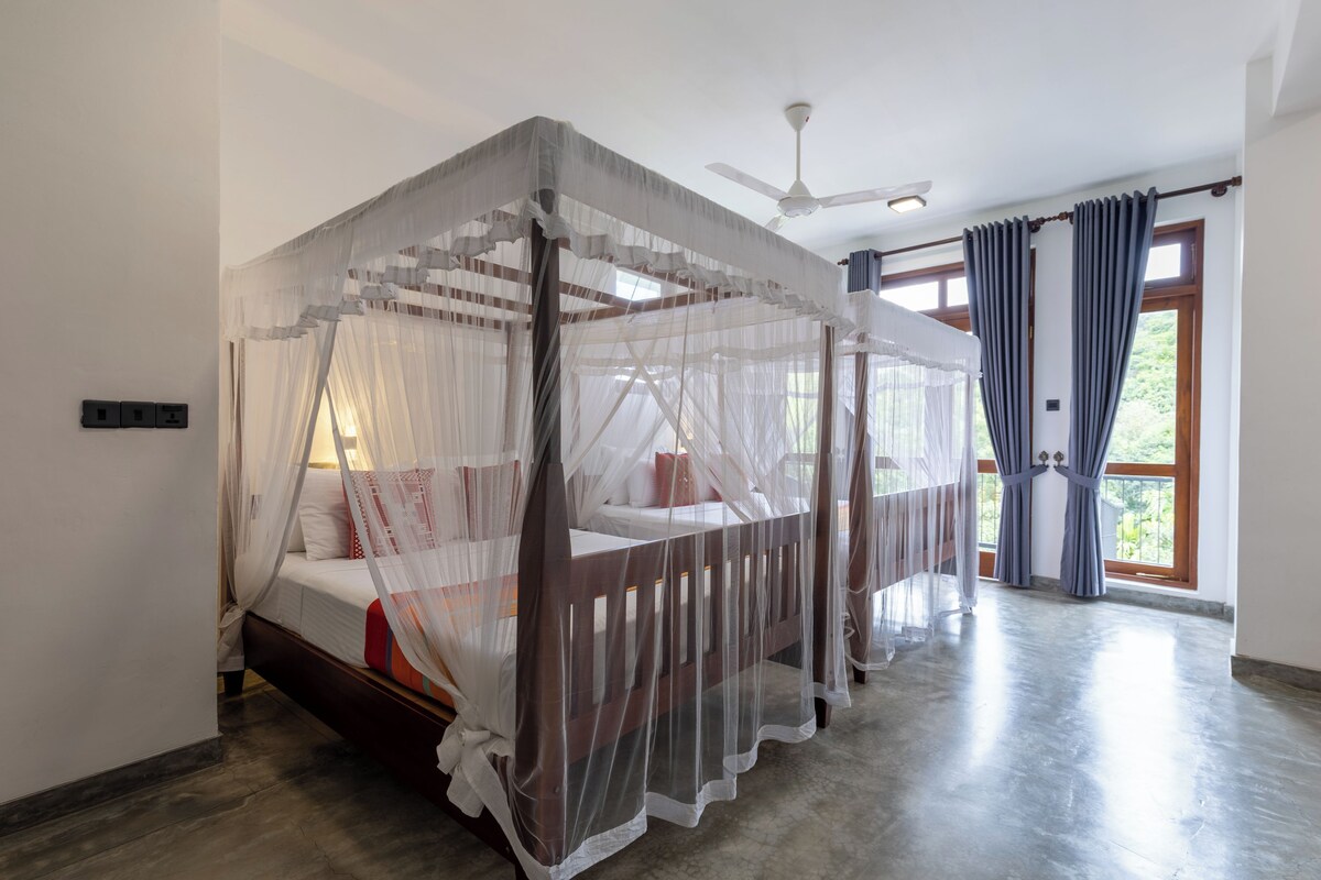 One Bedroom Mountain View Family Room | 1 bedroom, premium bedding, desk, laptop workspace