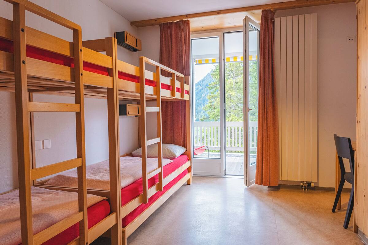 ห้องพักสำหรับสี่ท่าน, ระเบียง (Private Bathroom) | Wi-Fi ฟรี