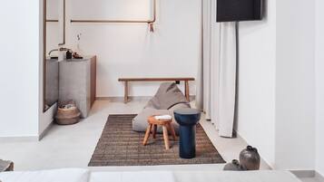 Superior Suite | Minibar, in-room safe, soundproofing, iron/ironing board (on request)
