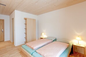 Caja de seguridad en la habitación, wifi gratis y ropa de cama 