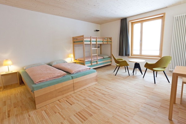 Chambre Quadruple, salle de bains privée