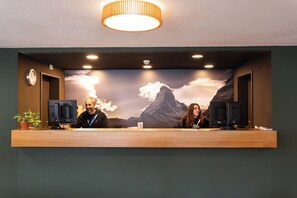 Reception - Youth Hostel Zermatt (Zermatt)