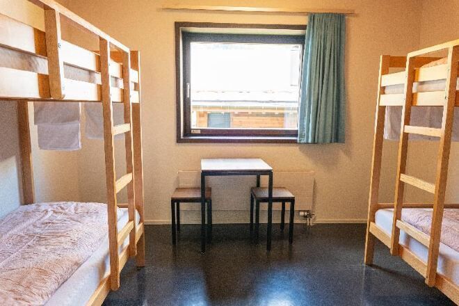 Skrivebord og wi-fi (inkludert)