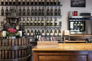 Bar (on property) - Querceto di Castellina (Castellina in Chianti)