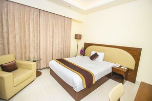 Ropa de cama de alta calidad y minibar 
