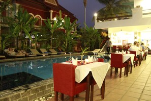Breakfast, lunch and dinner served - Mekong Angkor Palace Inn (Siem Reap)