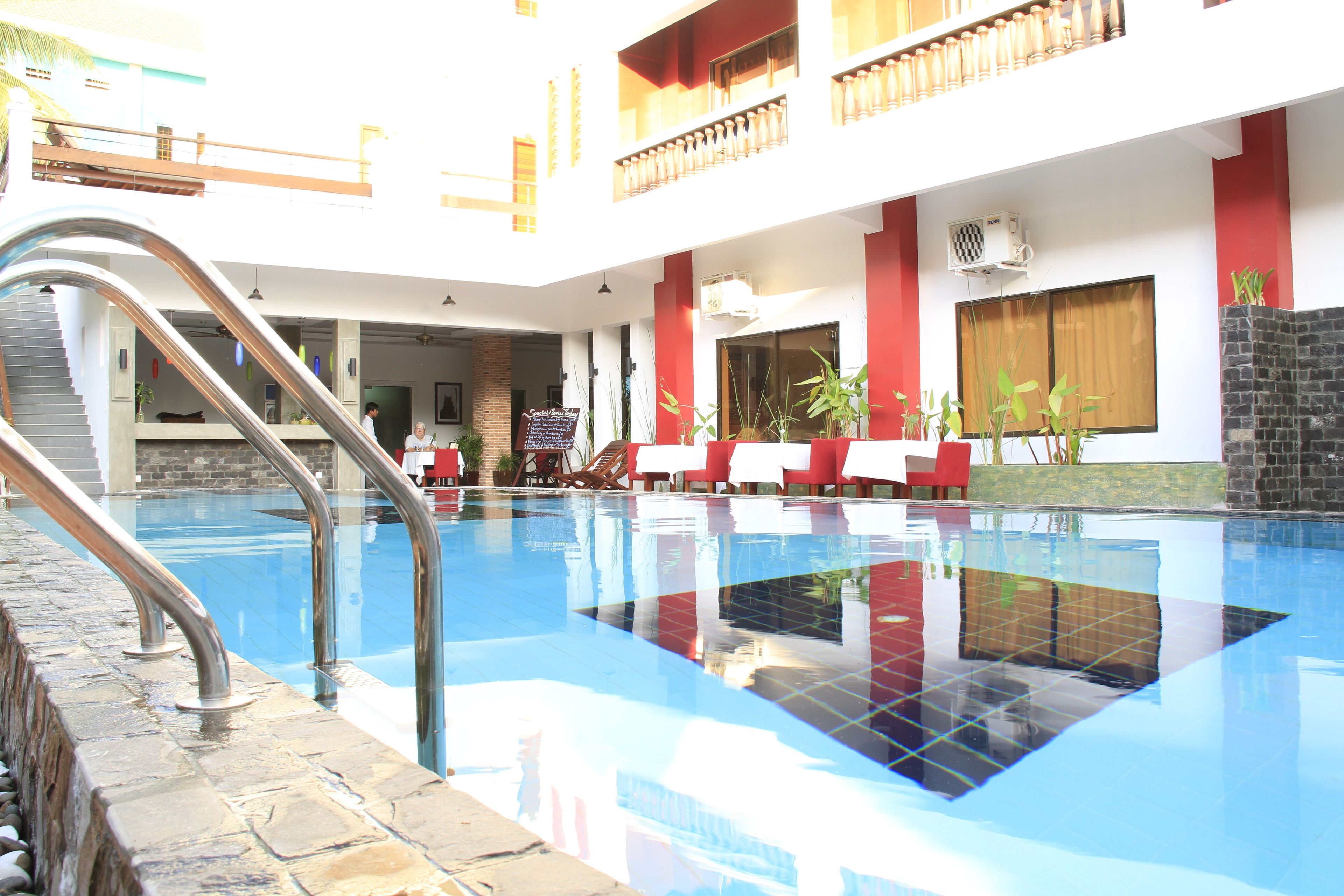 outdoor pool, an infinity pool