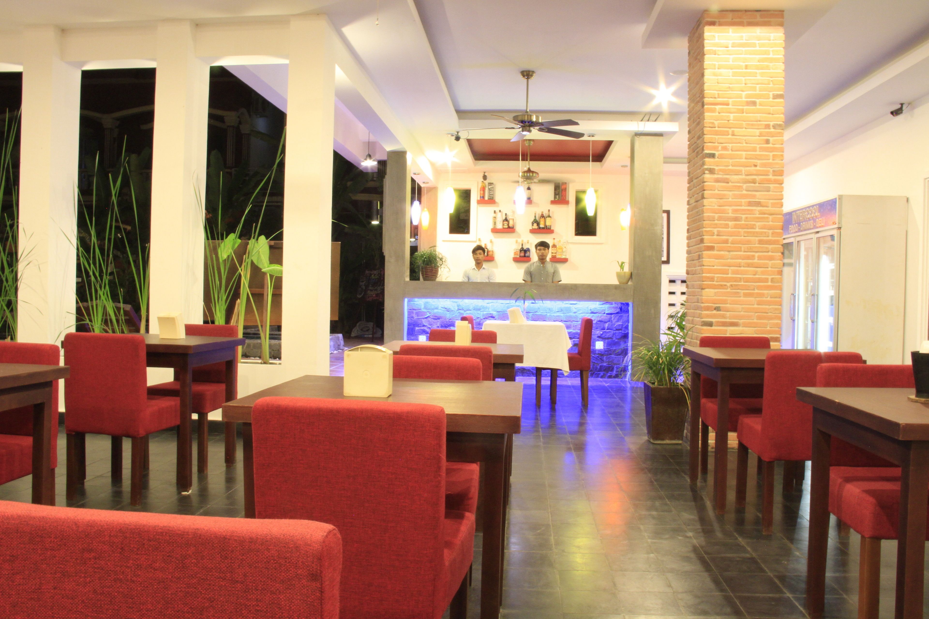 Breakfast, lunch, dinner served; Cambodian cuisine 