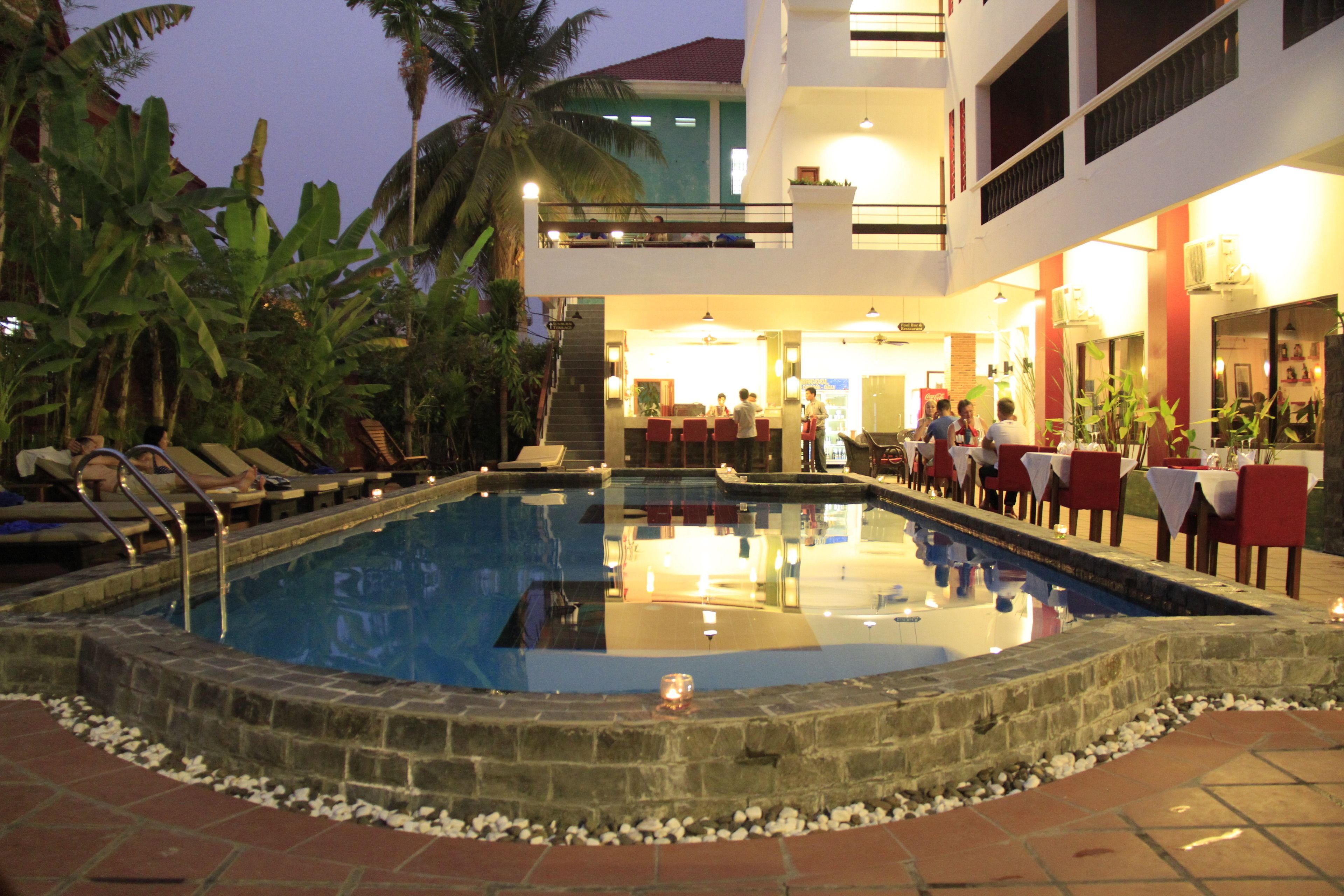 outdoor pool, an infinity pool