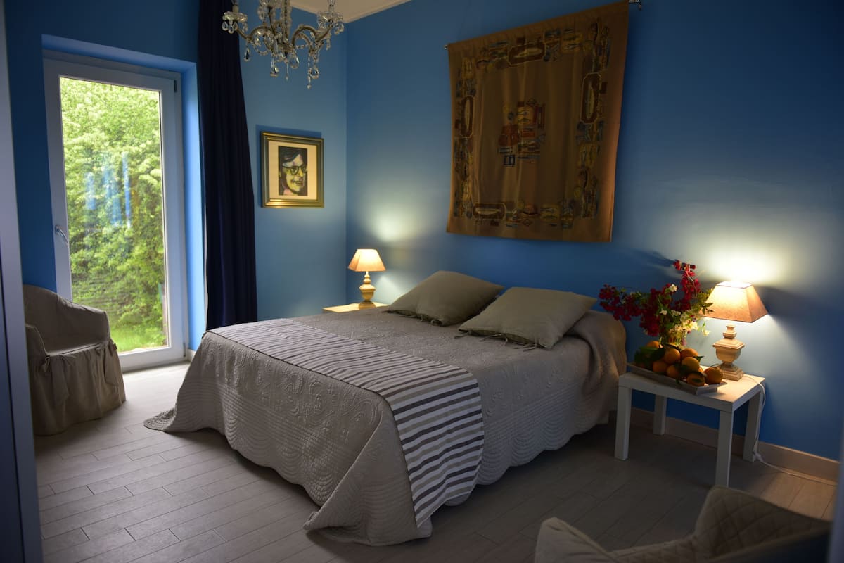 Biancheria da letto di alta qualità, minibar, insonorizzazione