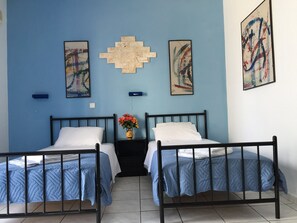 雙人房, 花園景觀 | 書桌、熨斗/熨衣板、免費搖籃/嬰兒床、免費無線上網