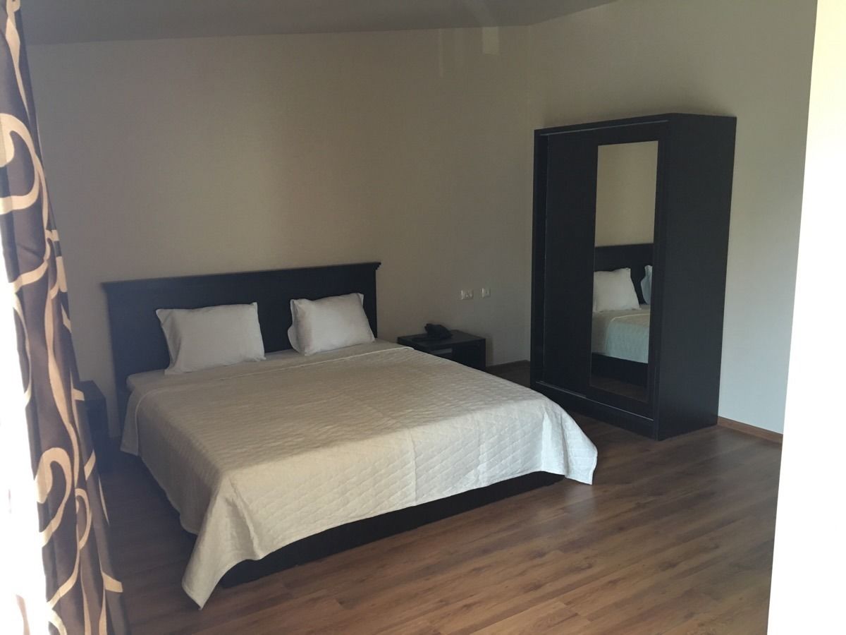 Standard Double Room, 1 Double Bed | In-room safe, desk, rollaway beds, free WiFi