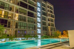 Front of property – evening/night