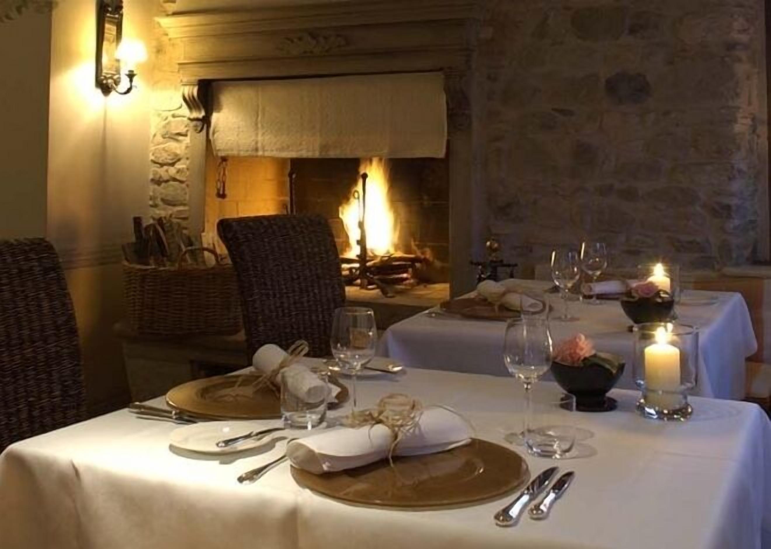 2 restaurantes; se sirve cocina italiana 