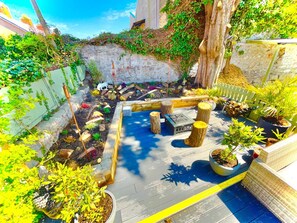 Terrace/patio - Bull Hotel (Abergele)