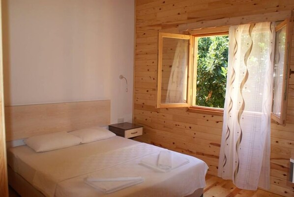 Deluxe Double Room | Room amenity