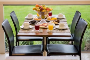 Free buffet breakfast