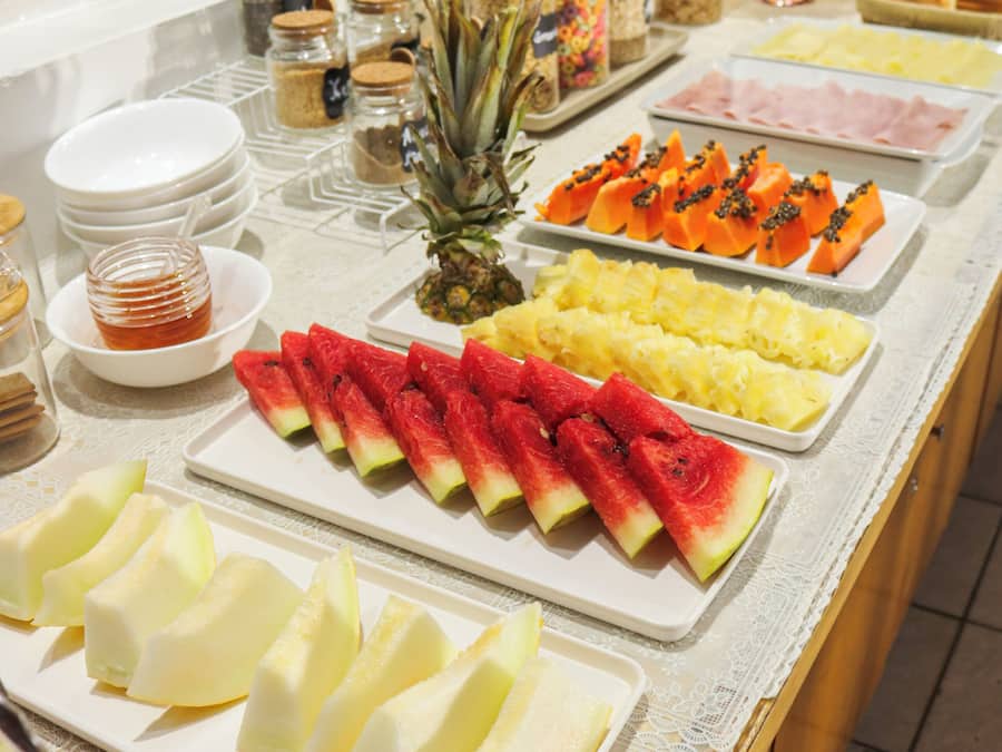 Free daily buffet breakfast