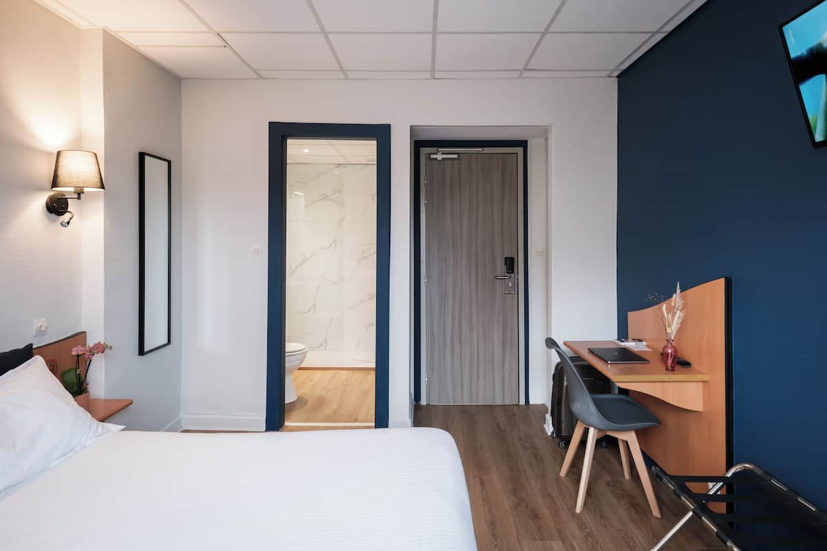 Literie de qualité supérieure, bureau, chambres insonorisées