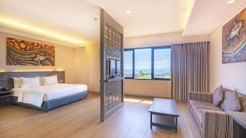 Junior Suite | Minibar, in-room safe, desk, free WiFi