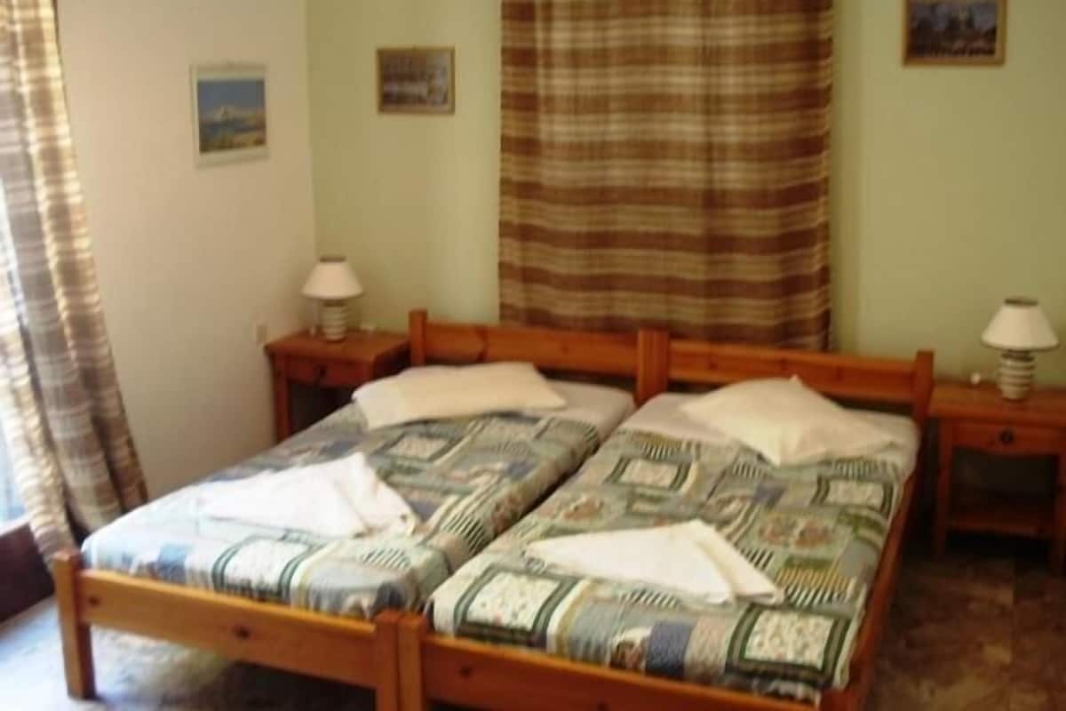 Habitación estándar con 2 camas individuales | Wifi gratis