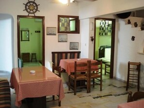 Dining - Pension Lagoudera (Naxos)