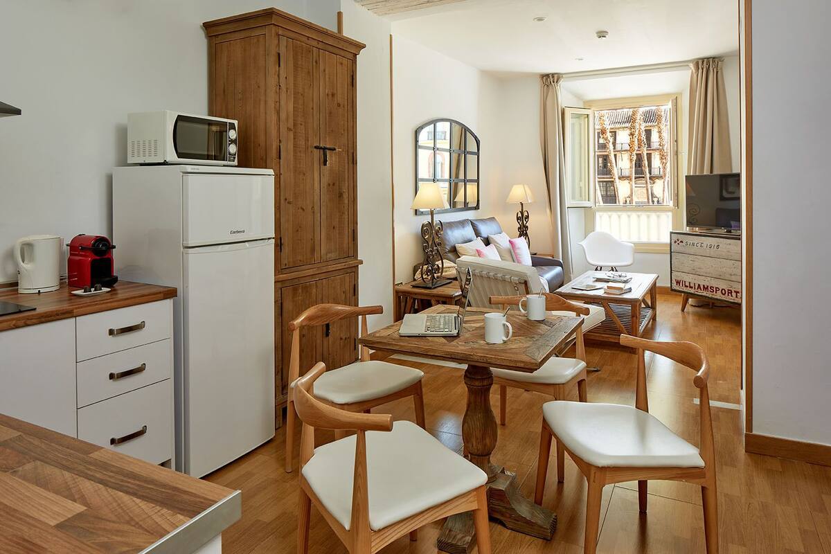 Apartamento Deluxe, 1 habitación | 1 dormitorio, sábanas de algodón egipcio, ropa de cama de alta calidad