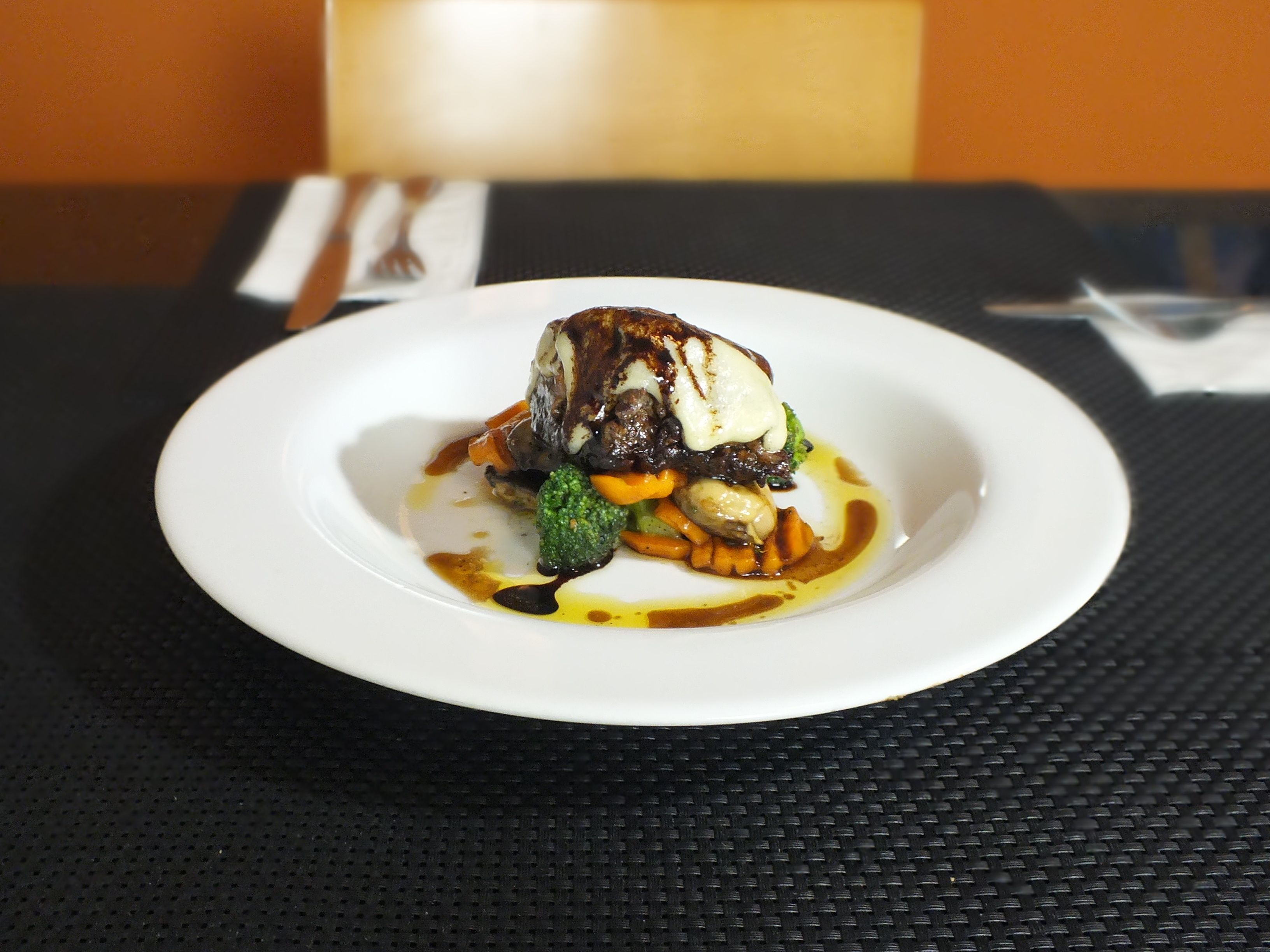 breakfast, lunch, dinner served; local and international cuisine