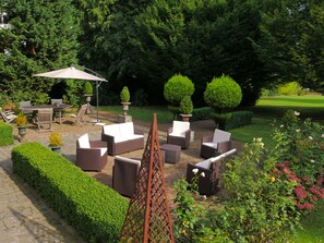 Terrace/patio - Chambres d'Hôtes Château de Courcelette (Lannoy)