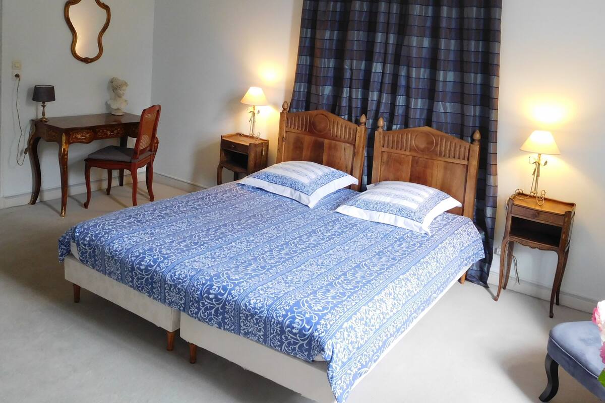 Comfort Double or Twin Room, Private Bathroom, Garden Area (Marie-Antoinette) | Premium bedding, desk, cribs (surcharge), rollaway beds (surcharge)