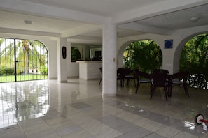 Interior - Villa Azul - 7 Habitaciones (Acapulco)