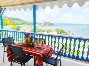 Room (Chambre Espace Vue Mer) | Terrace/patio - Hotel Le Manguier (La Trinité)