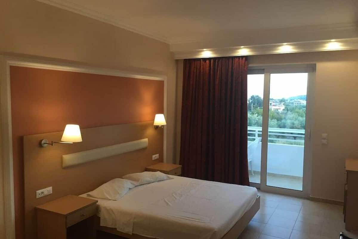 Iron/ironing board, free cribs/infant beds, WiFi