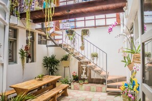 Staircase - Posada del Maple - Hostel (Quito)