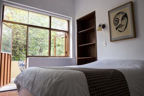 Superior Single Room, Balcony - Posada del Maple - Hostel (Quito)