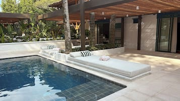 Phòng đôi hoặc 2 giường đơn dành cho gia đình, 2 phòng ngủ, hồ bơi riêng, quang cảnh sân vườn | Hồ bơi riêng