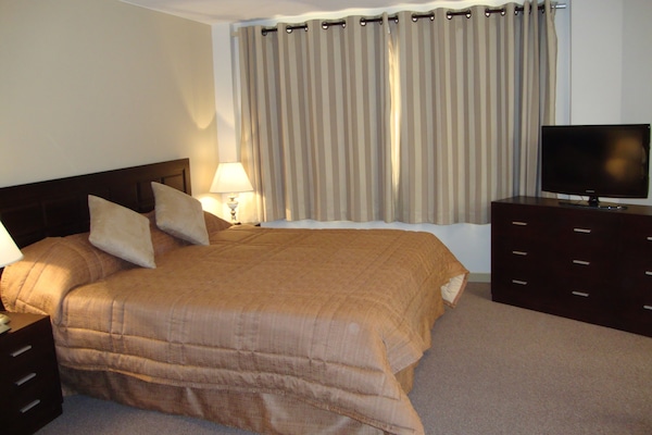 Junior Suite, 1 King Bed