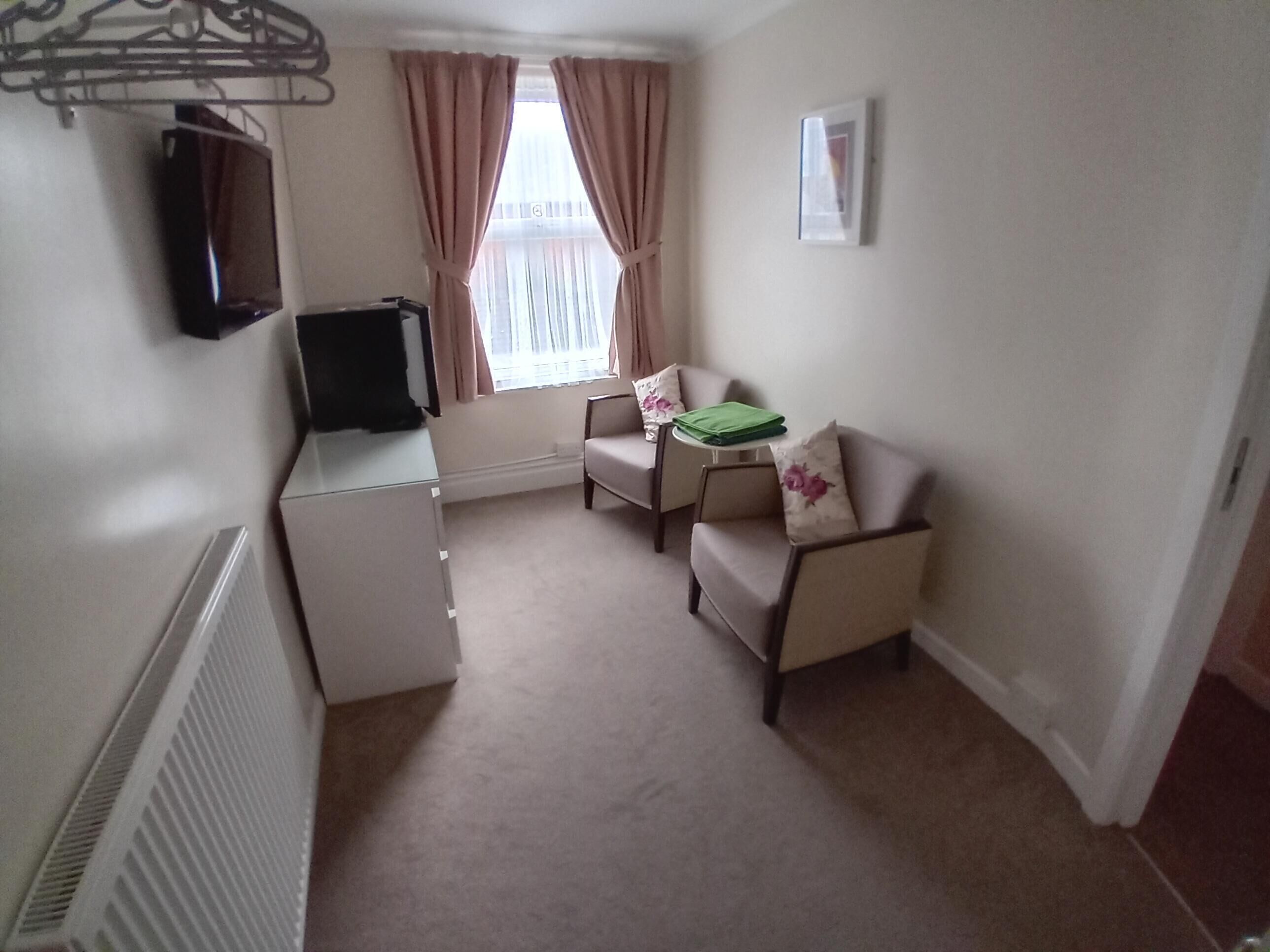 Doppelzimmer, mit Bad (Room 2)